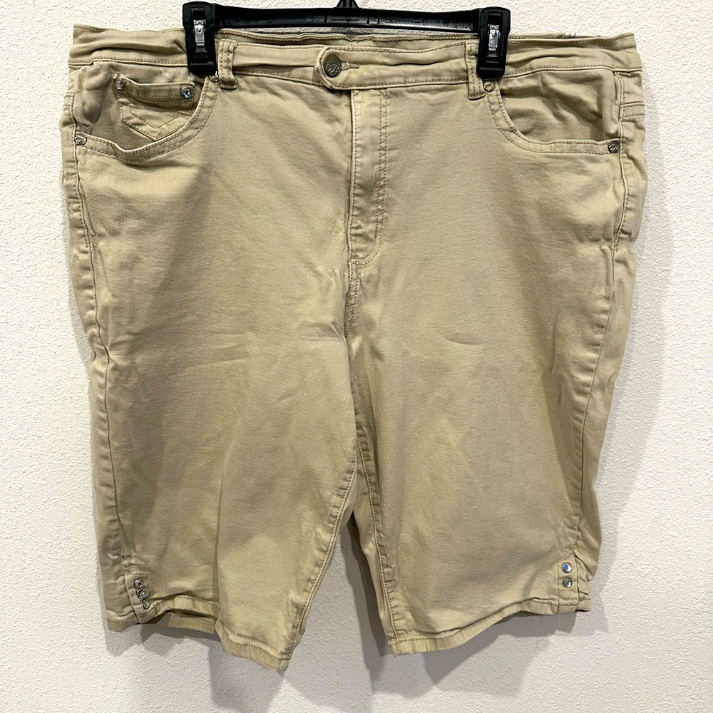 Code Bleu Soleil Curvy Capris, 24W